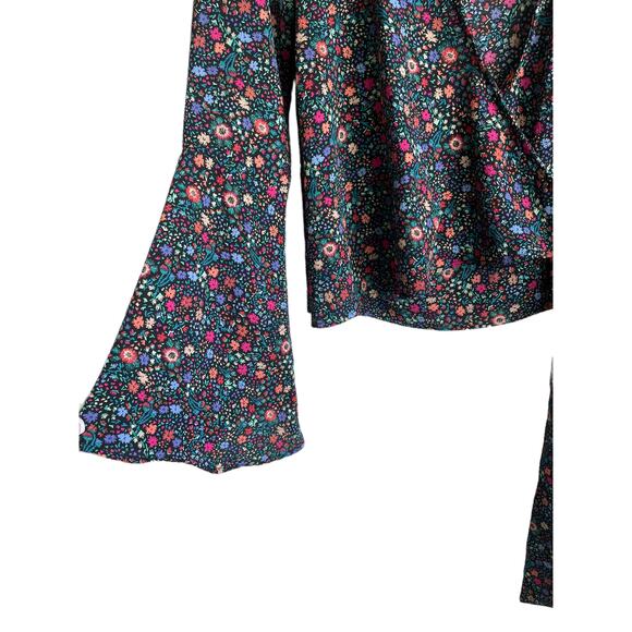 Chloe & Katie Women Crop Top XS Floral Print Wrap Y2K Retro Boho Hippie Festival - Picture 5 of 9